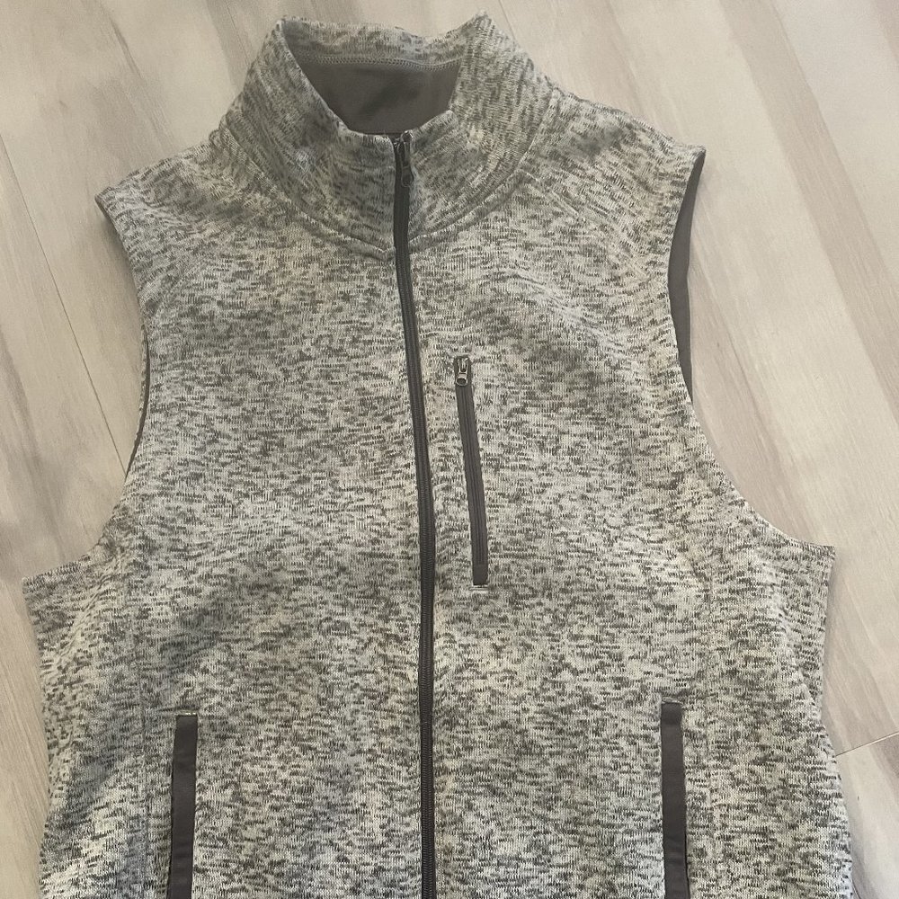 Beverly Hills Polo Club Men's Sweater Vest Size XL Full Zipper - Gray